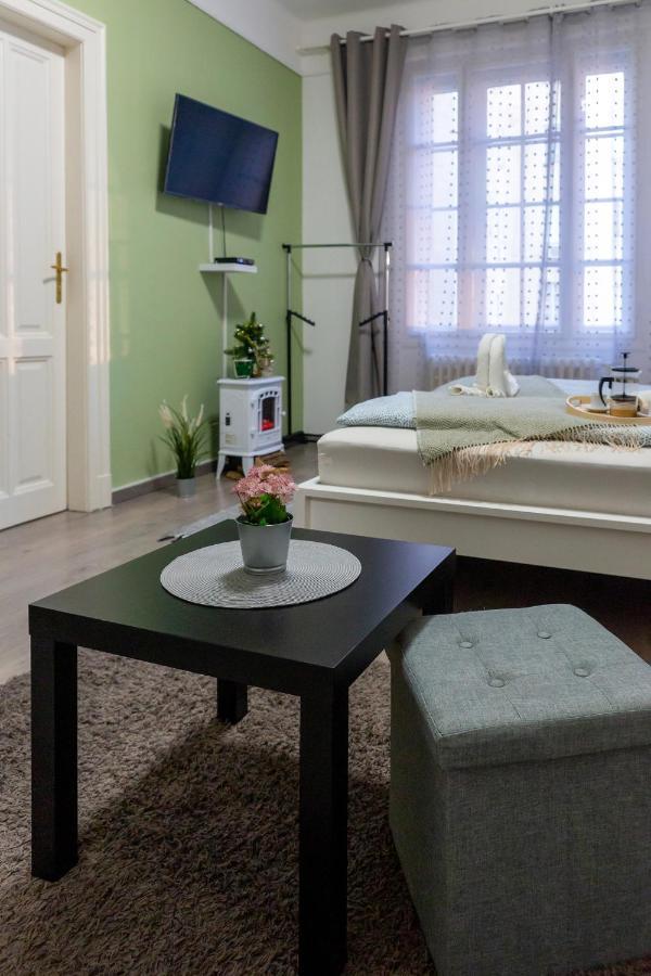 Ferienwohnung Wanderer 3 Debrecen Exterior foto